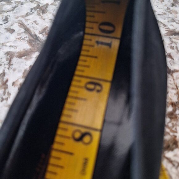 Salvatore Ferragamo Black Suede Criss Cross Ribbon 1" Heels Size 8AAAA Narrow - Picture 8 of 8